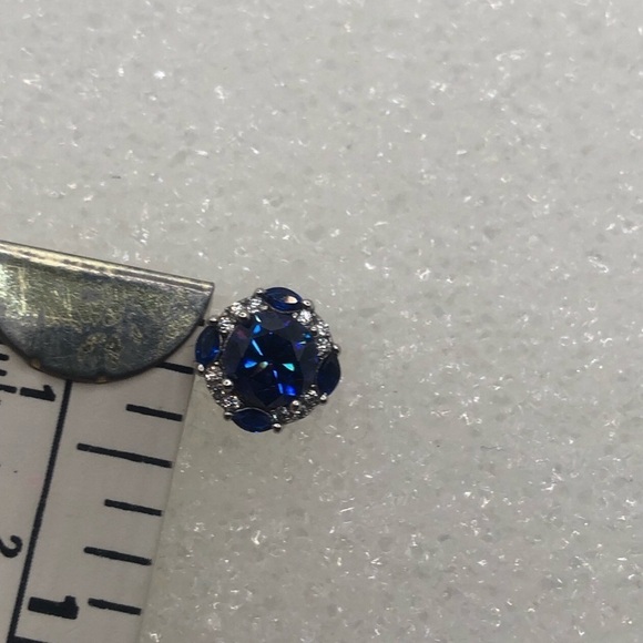 𝅺janina’s Sterling Silver Blueb& White Fancy Cz Stud Earrings .4” - Picture 6 of 6